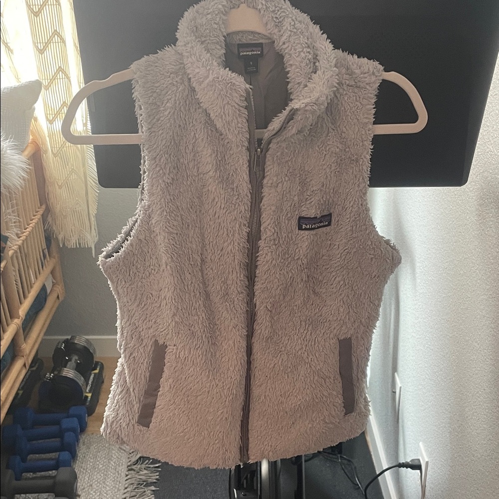 Patagonia Women's Shaggy Fleece Vest - light gray